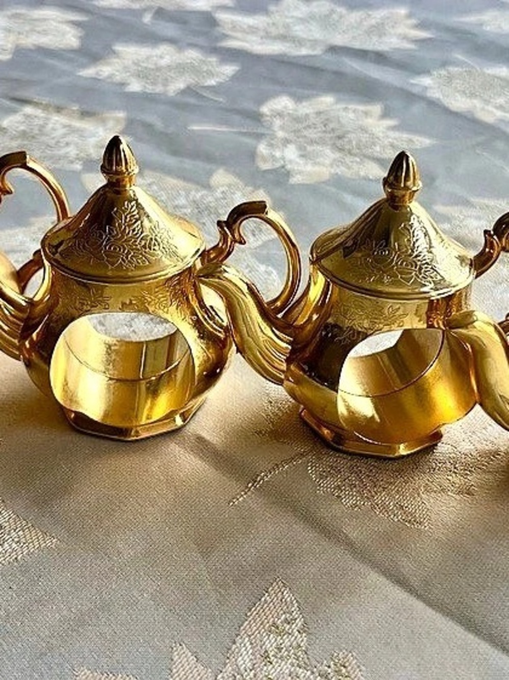 Godinger Miniature Teapot Napkin Holder Set Floral Gold